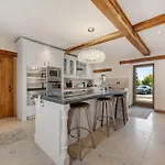 Country Retreat, Long Term Hot Tub 度假居