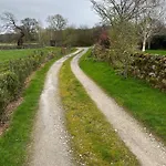 Country Retreat, Long Term Hot Tub بيت للعطل *