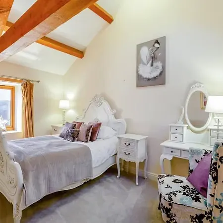 Country Retreat, Long Term Hot Tub *